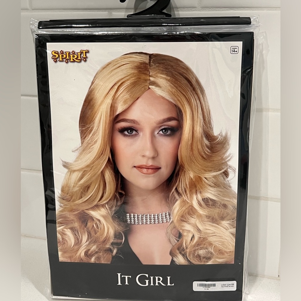 Spirit Halloween “It Girl” Long Blonde Costume Wig